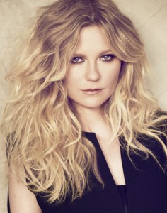 KIRSTEN DUNST Portrait - ©Matthew Brookes for L'Oréal Professionnel